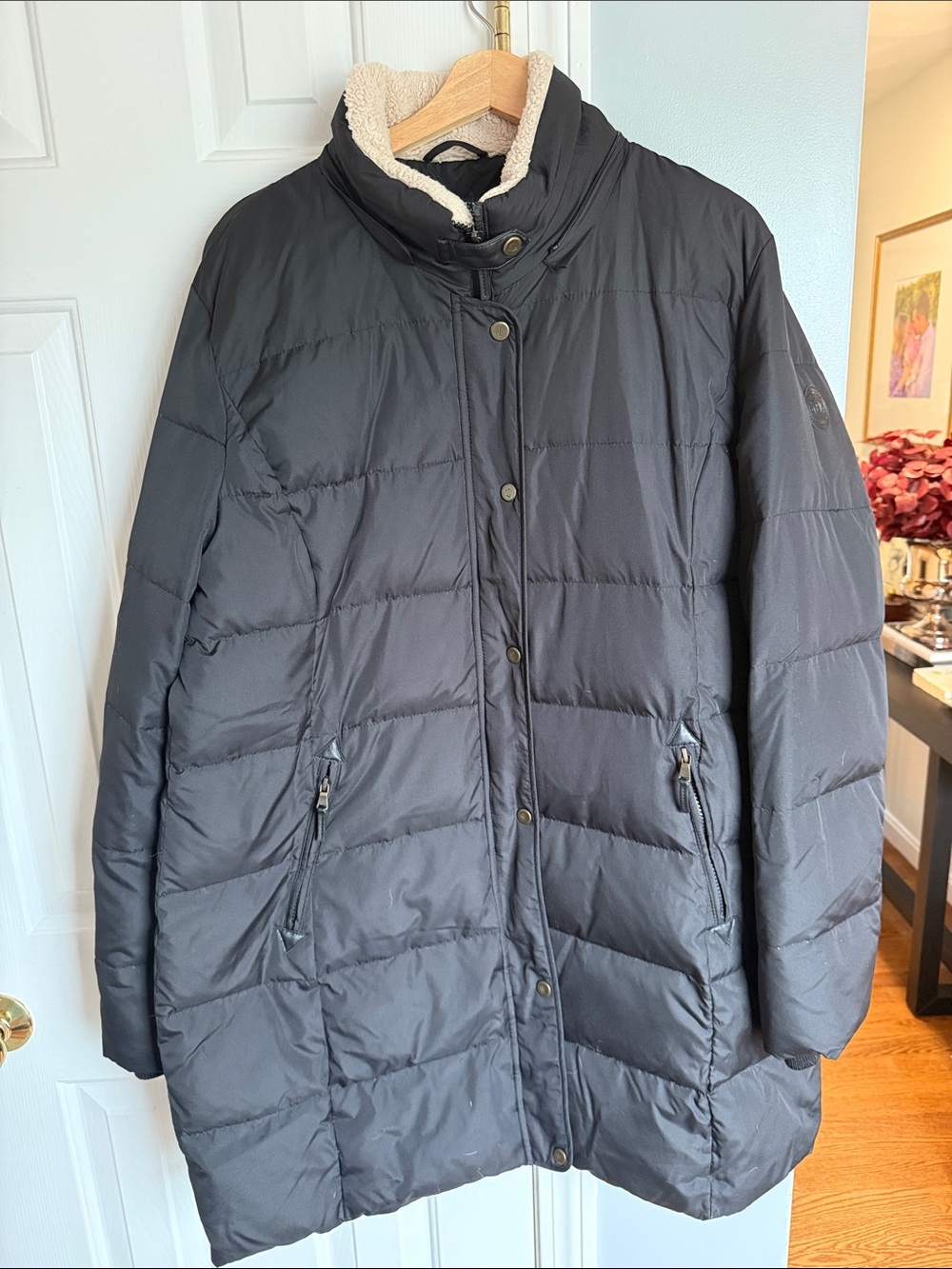 Ralph Lauren Women's Long Black Puffer Coat with Sherpa Collar with emblem